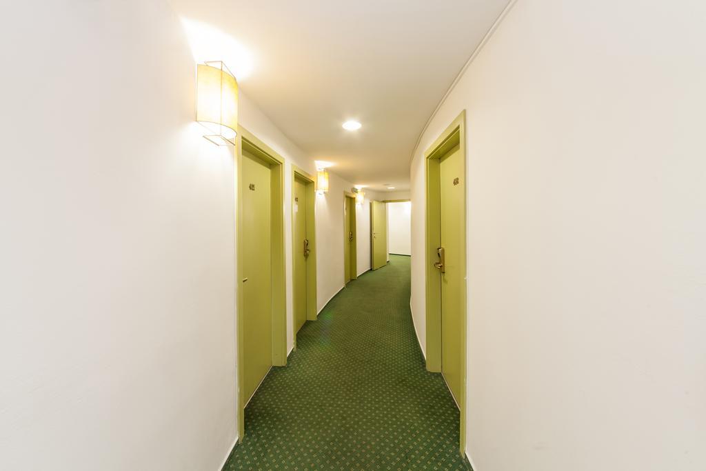 Hotel Vitkov プラハ エクステリア 写真