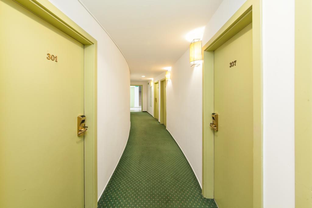 Hotel Vitkov プラハ エクステリア 写真