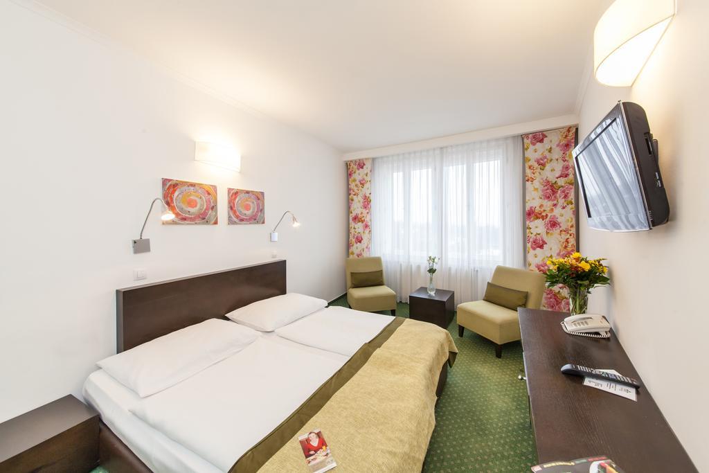Hotel Vitkov プラハ エクステリア 写真