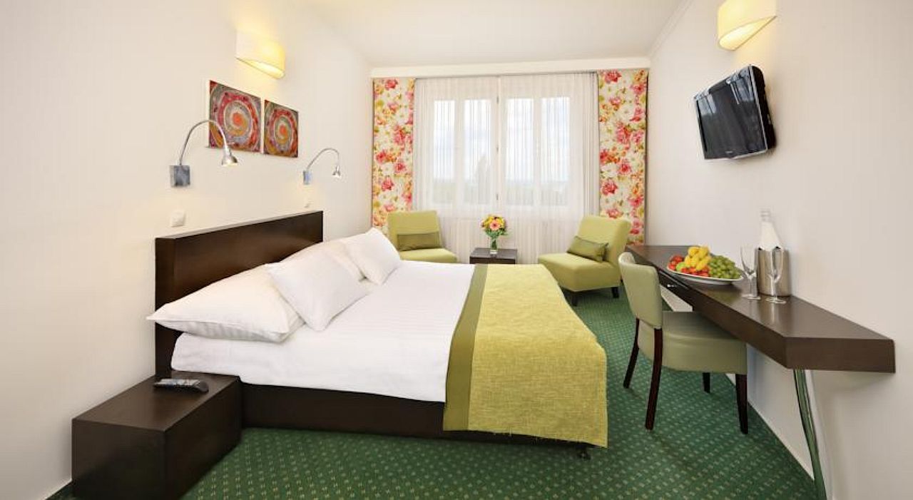 Hotel Vitkov プラハ エクステリア 写真