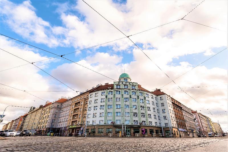 Hotel Vitkov プラハ エクステリア 写真