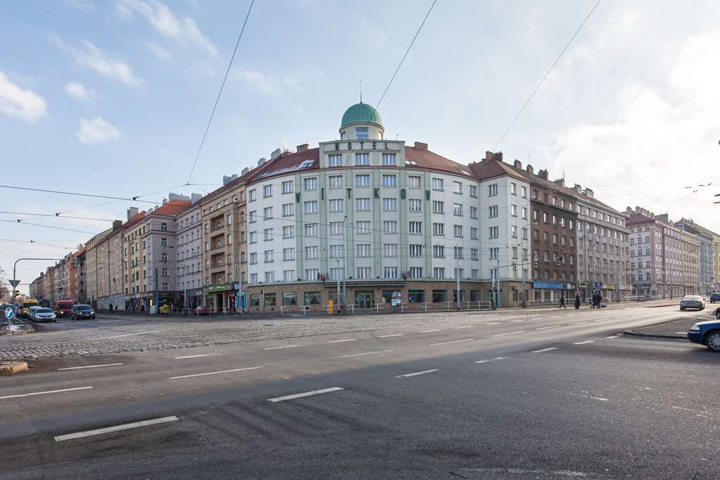 Hotel Vitkov プラハ エクステリア 写真